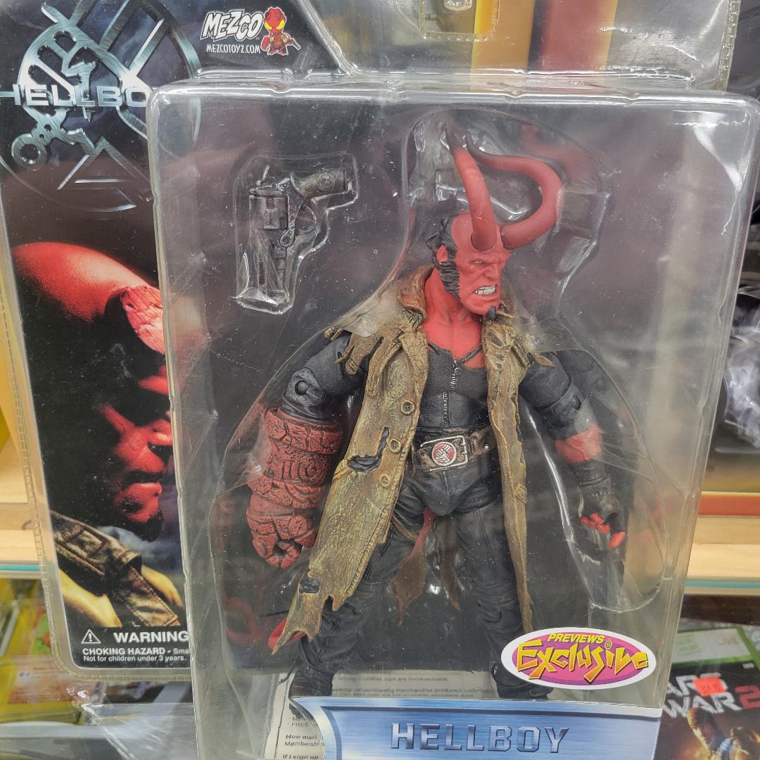 Mezco Hellboy Movie Series 1 Hellboy Horned Action Figure Previews