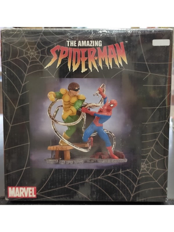 SPIDER-MAN VS DOCTOR OCTOPUS : MARVEL LTD STATUE HAMILTON FIGHT SCENE