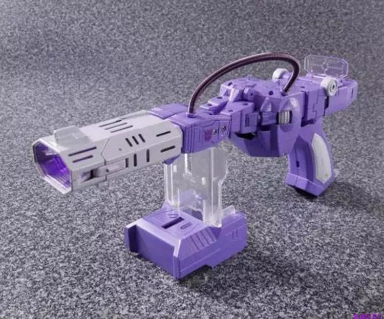 Takara Tomy Transformers Destron Laserwave MP29 Shockwave Masterpiece