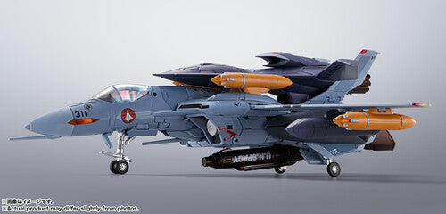 Tamashii Nations - Macross Zero - HI-Metal R - VF-0A Phoenix (Shin Kudo Use) & QF-2200D-B Ghost