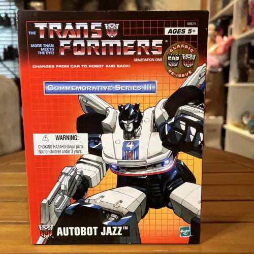 2002 Hasbro Transformers G1 Commemorative Series III Autobot JAZZ Figure