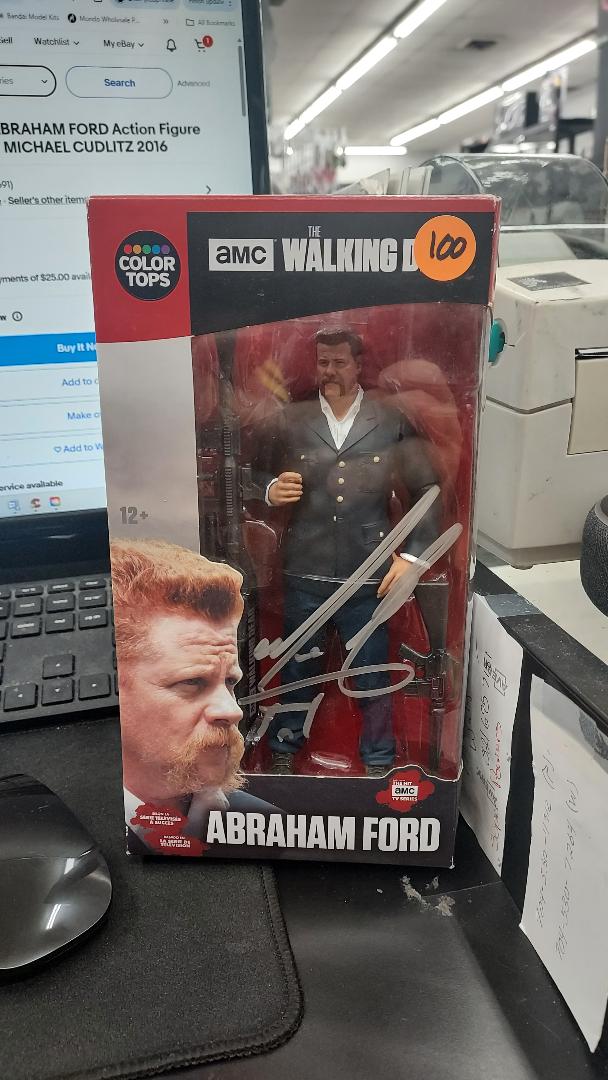 AMC Walking Dead ABRAHAM FORD Action Figure AMC Signed by MICHAEL CUDLITZ 2016